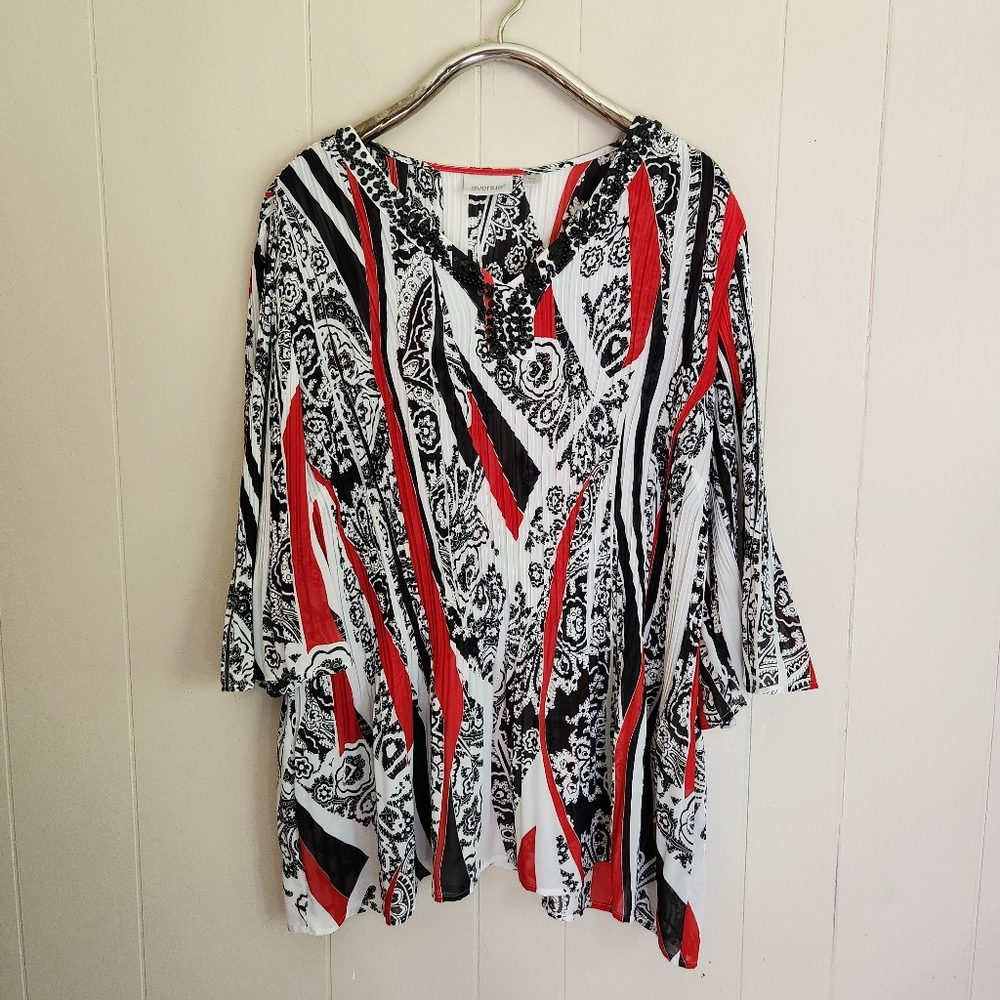Avenue plisse blouse bell sleeves abstract paisley print red black white 30 32
